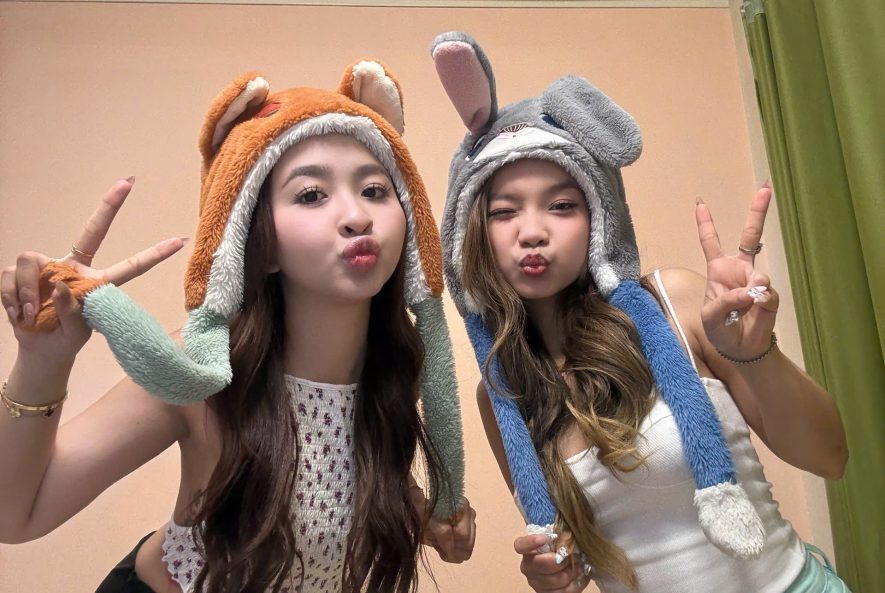 Tạo dáng photobooth đẹp – cách có bộ ảnh tự nhiên và thu hút