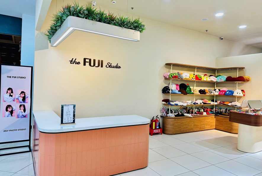 Photobooth Ninh Thuận giá chỉ từ 40K – Chụp là có ảnh đẹp ngay tại The Fuji Studio