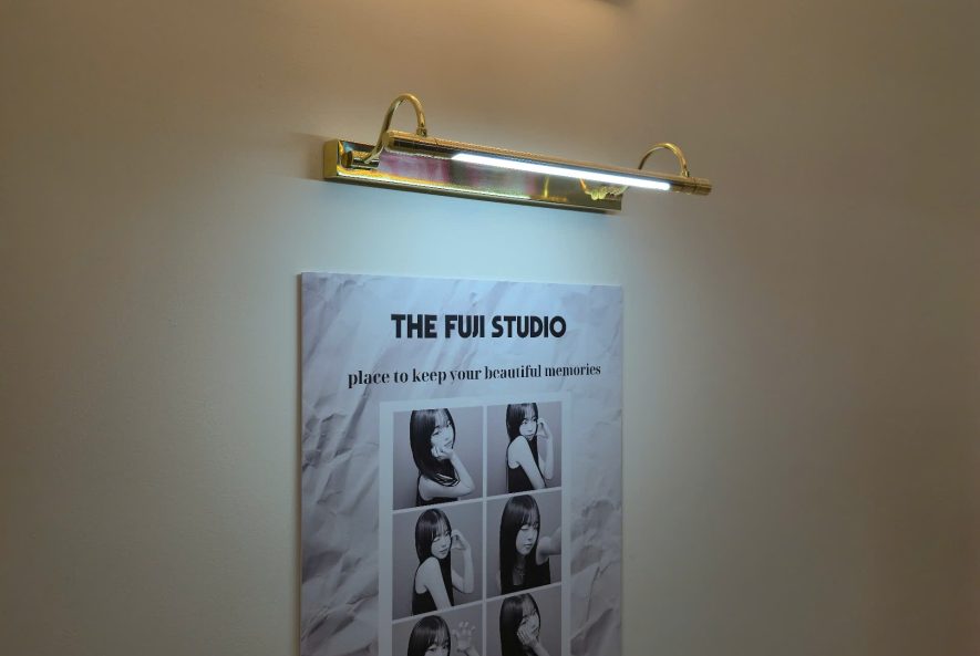 Trải nghiệm chụp ảnh photobooth chỉ từ 40K tại The Fuji Studio Ninh Thuận với không gian hiện đại, ảnh đẹp và lấy liền nhanh chóng.